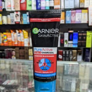 Garnier SkinActive PureActive 3-in-1 Charcoal – Blackhead Remover Face Wash Scrub Mask